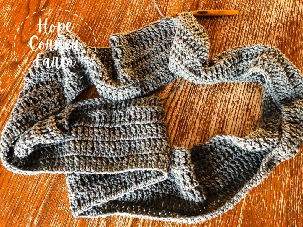 Row 6 of the Quick and Easy Crochet scarf for beginners