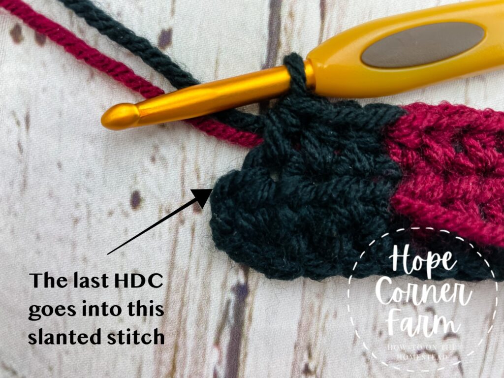 where to place the last stitch of the row in the crochet buffalo plaid twist headband