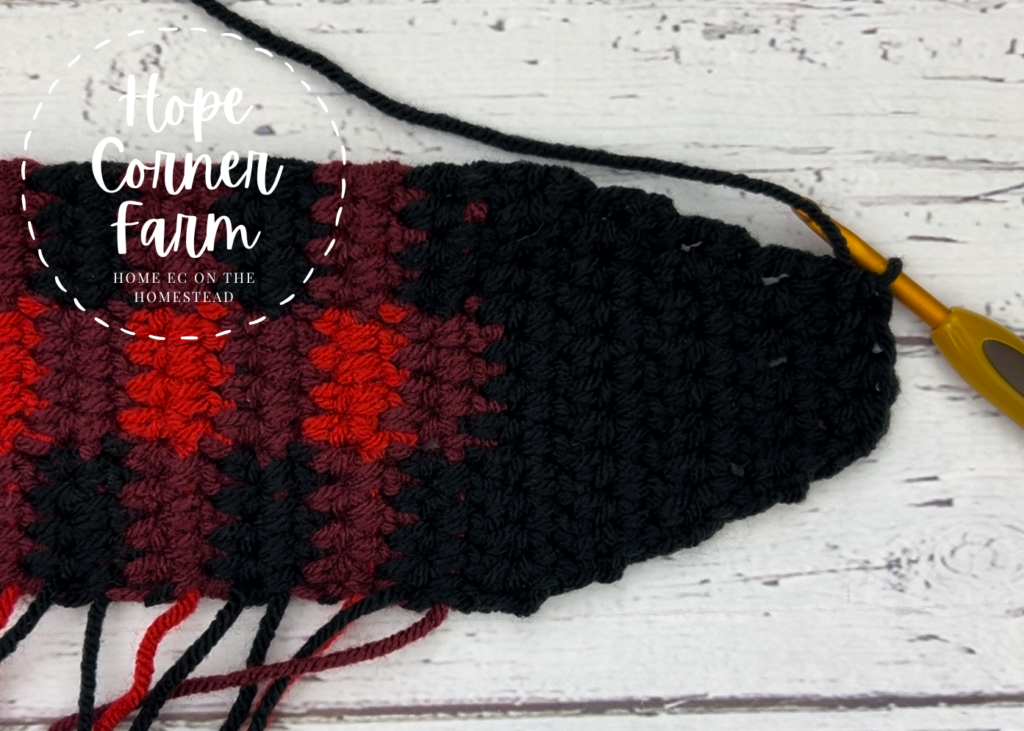 Completed crochet buffalo plaid headband body