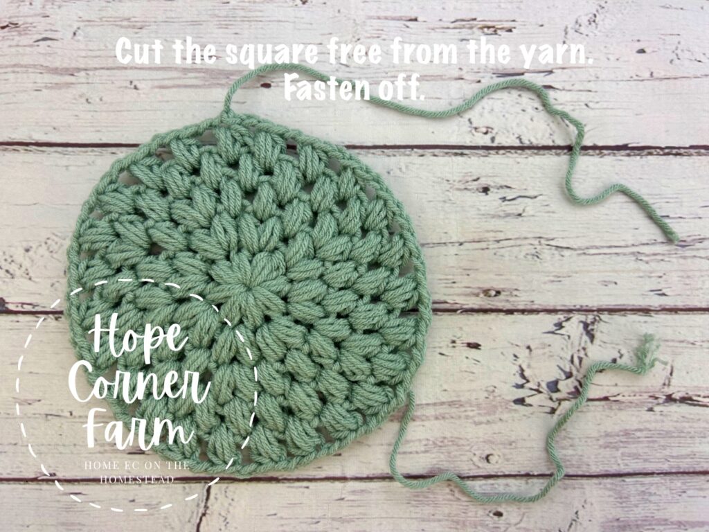 cut the circle of crochet free.