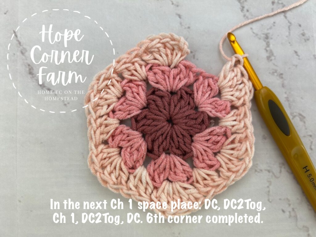 6th corner of the Easy Ombre Granny Hexagon Crochet Pattern