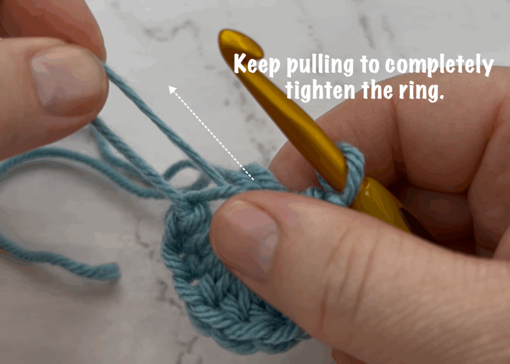 Keep pulling to completely tighten the Double Magic Ring